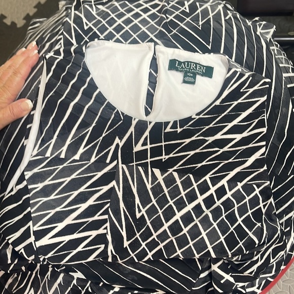 Ralph Lauren dress size 10P. - Picture 8 of 8